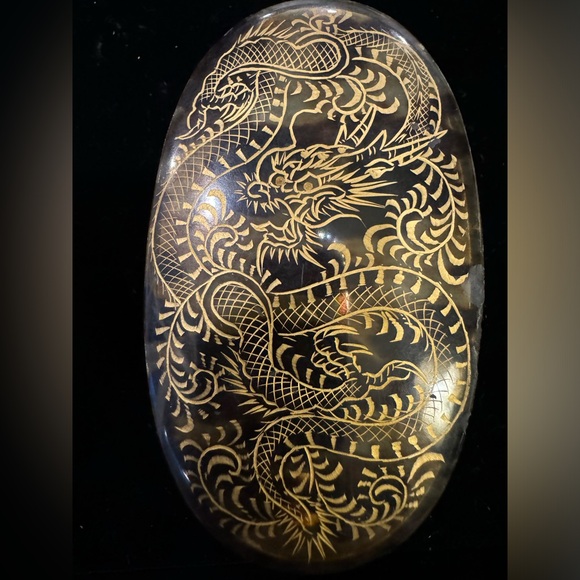 Set of Two Vintage Faux Tortoiseshell Dragon Snuff or Trinket Boxes - Picture 3 of 10